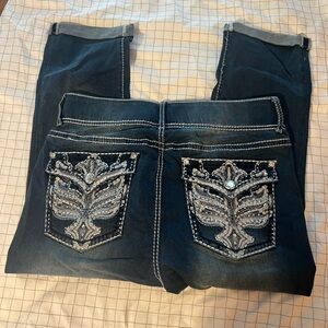 Apt. 9 Kohl’s Embellished Dark Wash Capri Jeans size 12, Like new